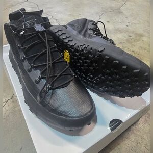 BrandBlackLA Sansin Black Hiking Shoes Size 8M Brand New With Box